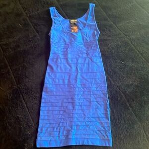 BEBE. Stretchy pull over dress